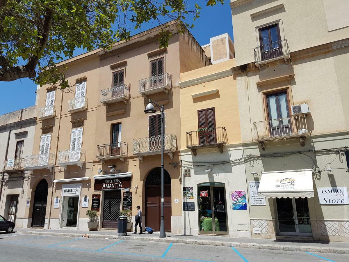 Nomapartments Il Viaggiatore Trapani Exterior foto